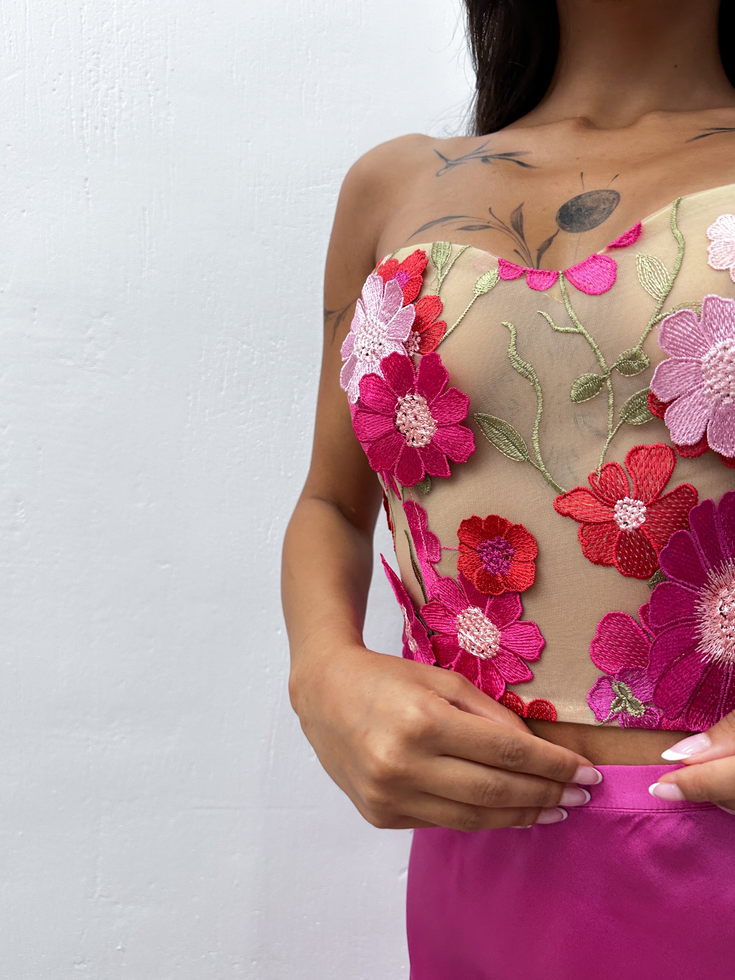 CORSET WITH FLOWERS