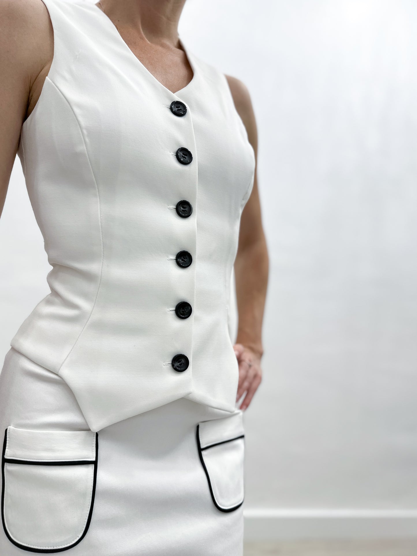 VISCOSE VEST