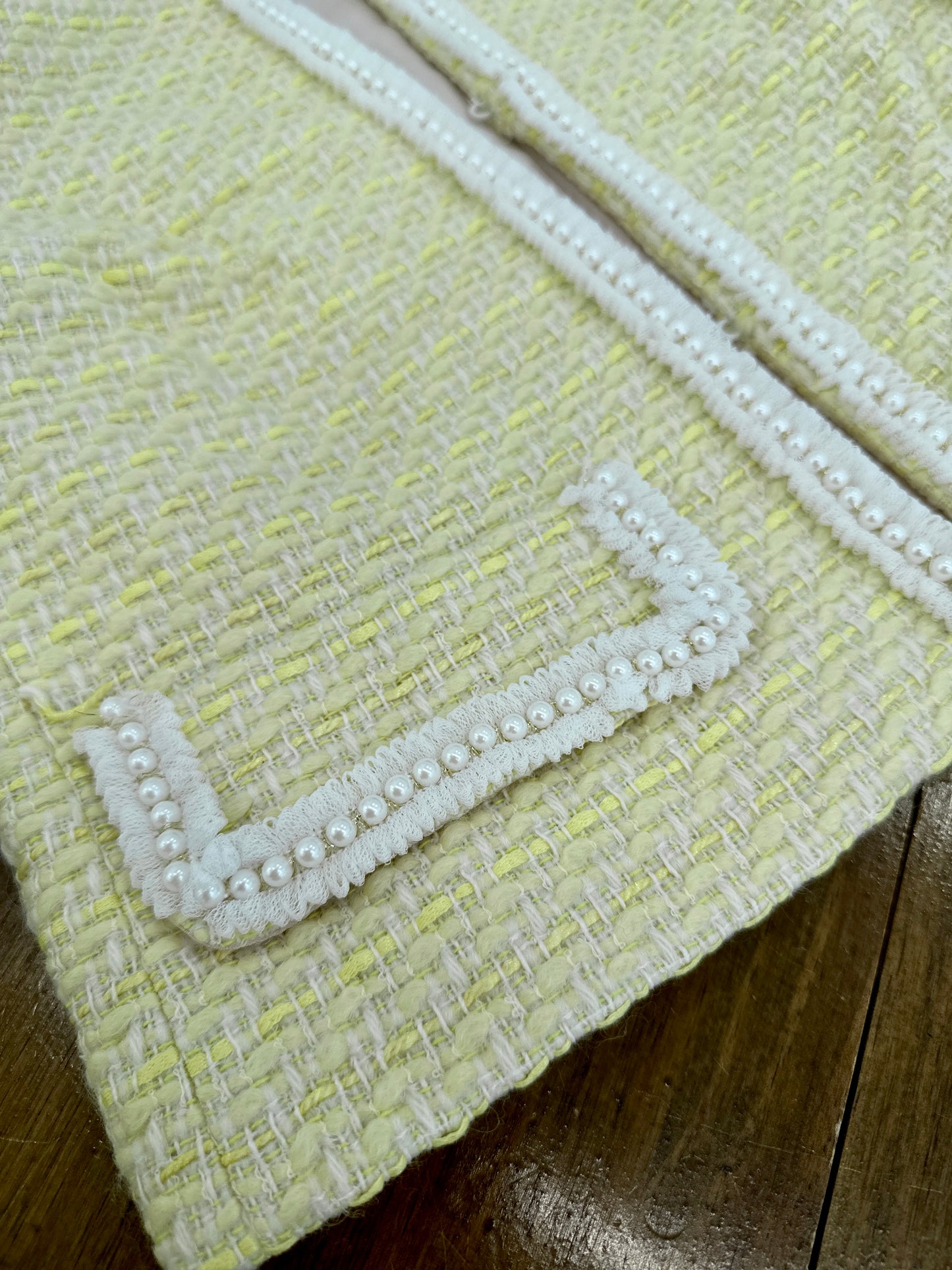 Tweed yellow jacket of wool hight quality