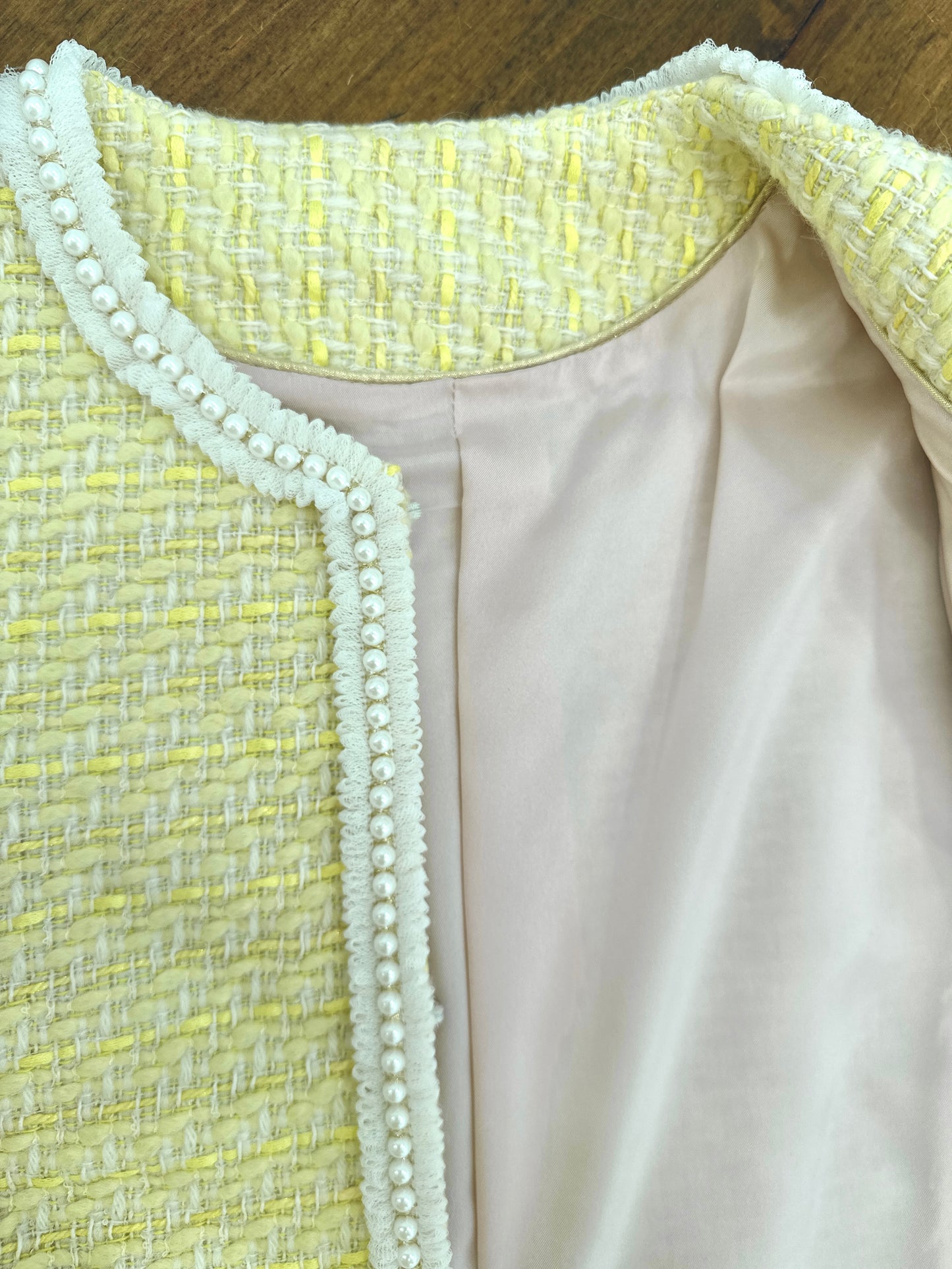 Tweed yellow jacket of wool hight quality