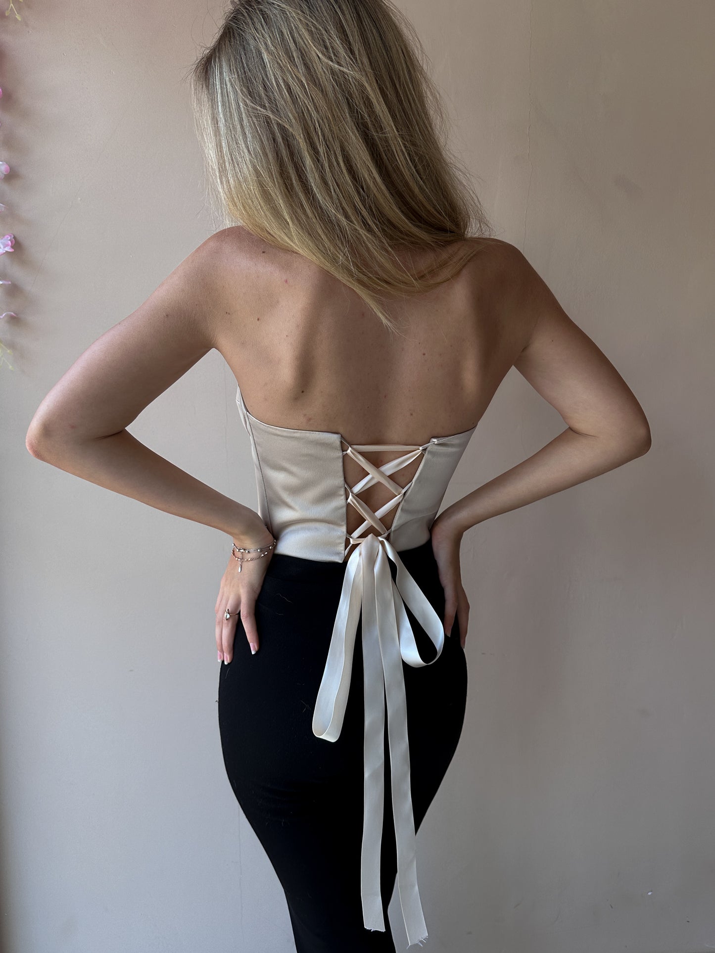 SILK CORSET WITH CUPS