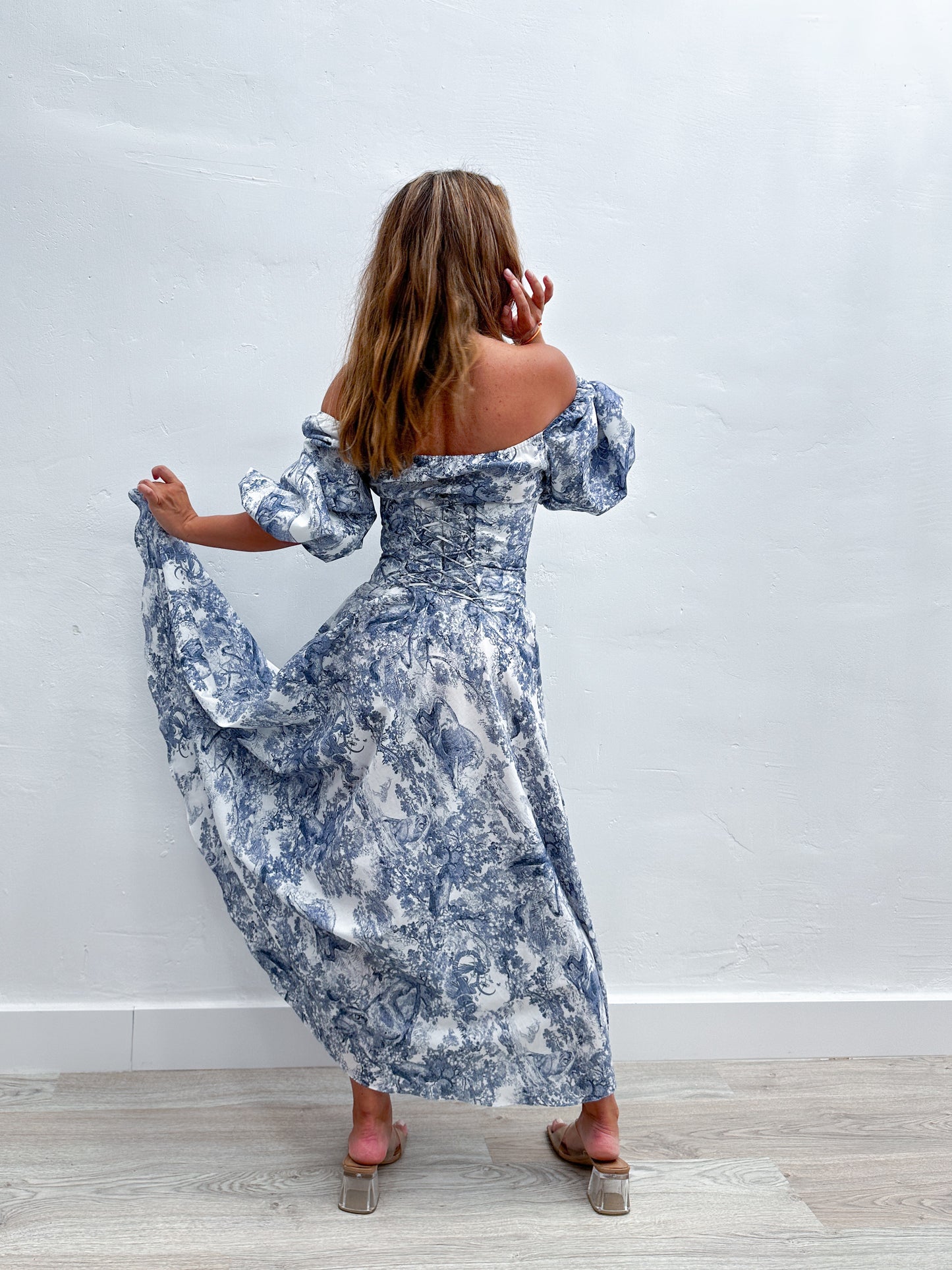 THIN COTTON DRESS WITH CORSET