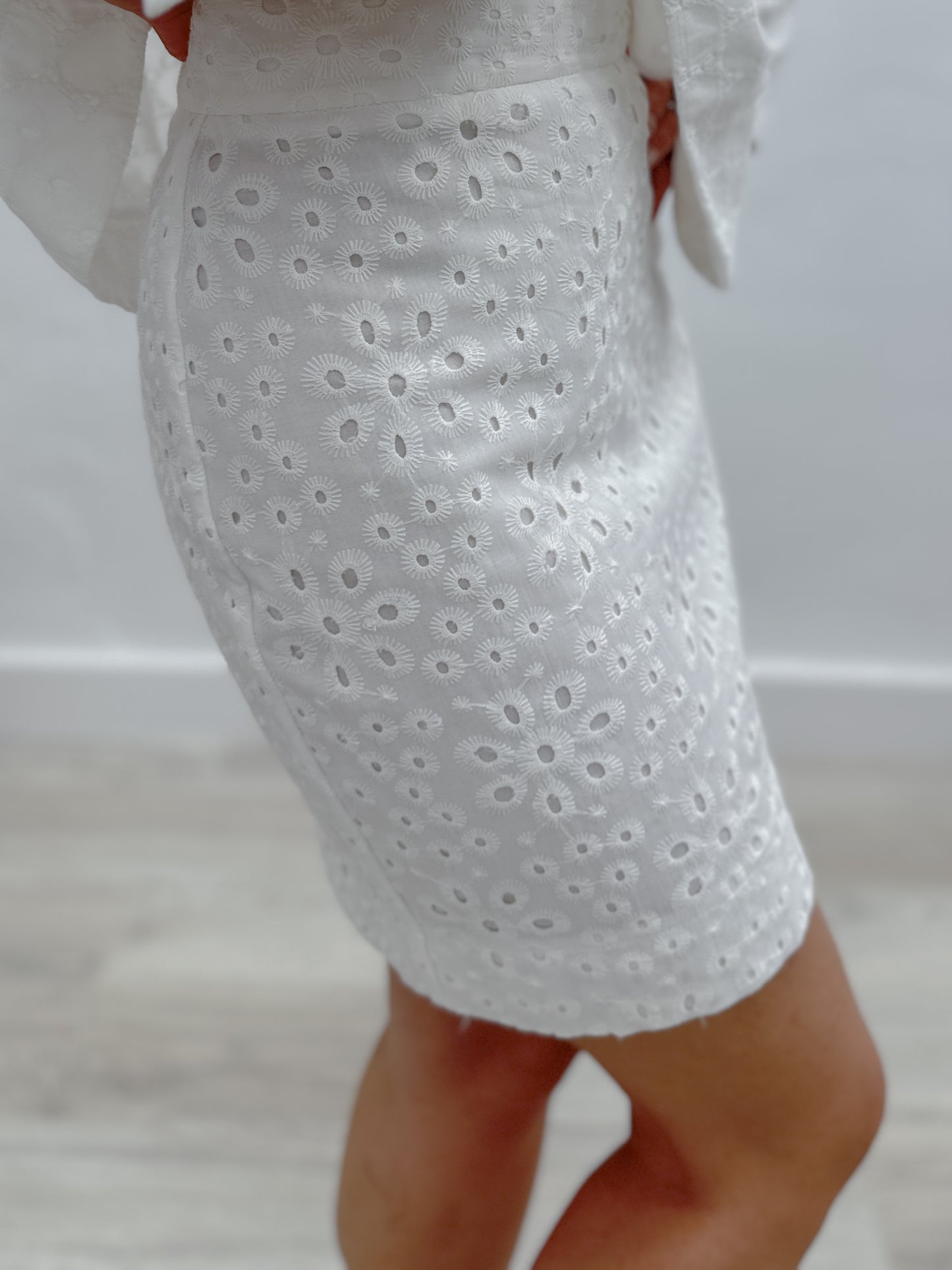 COTTON LACE SKIRT