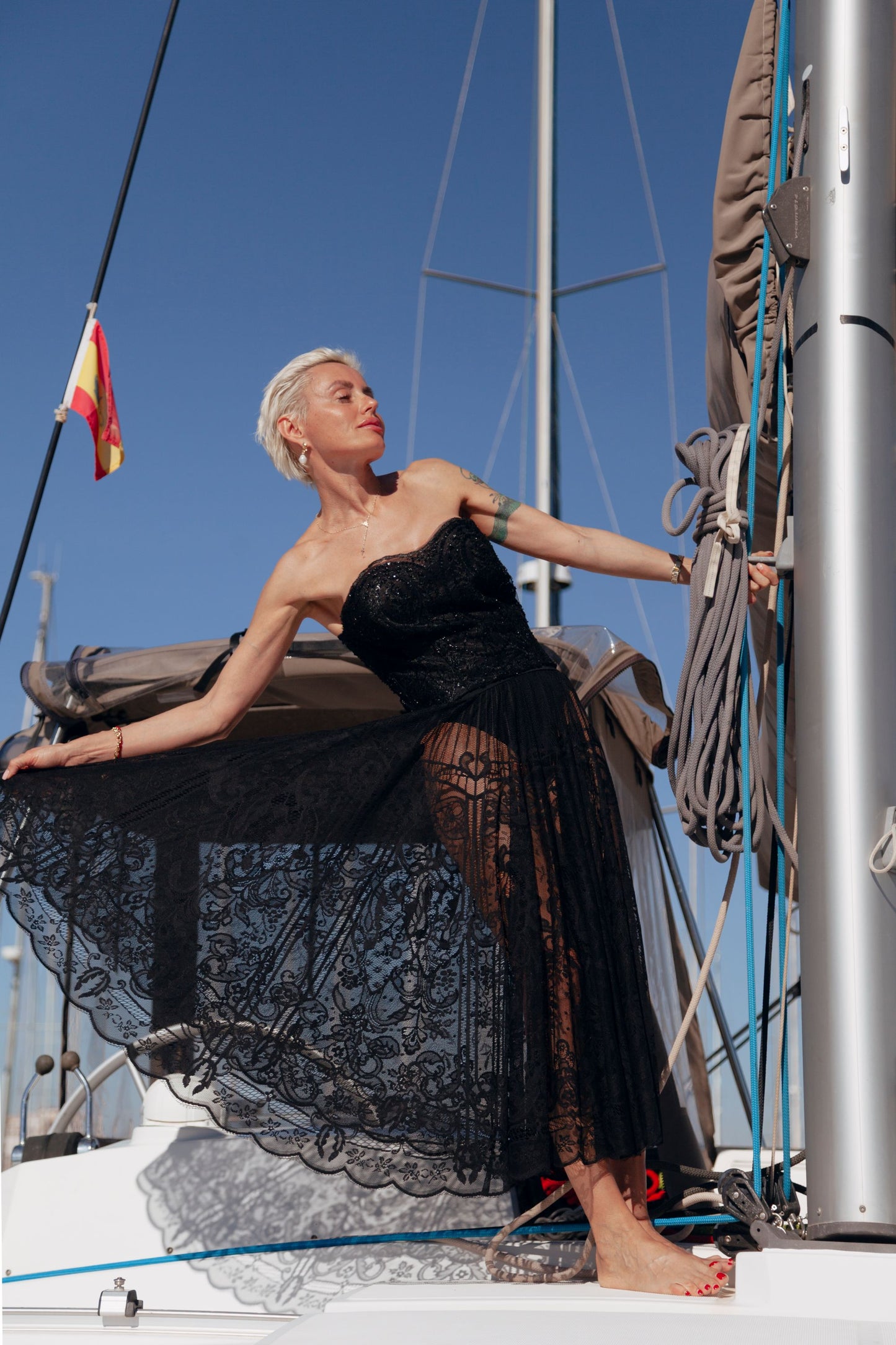 BLACK BEACH MAXI SKIRT