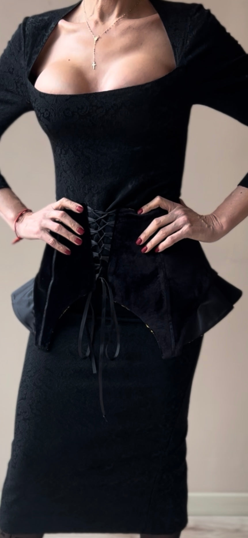 HIP CORSET